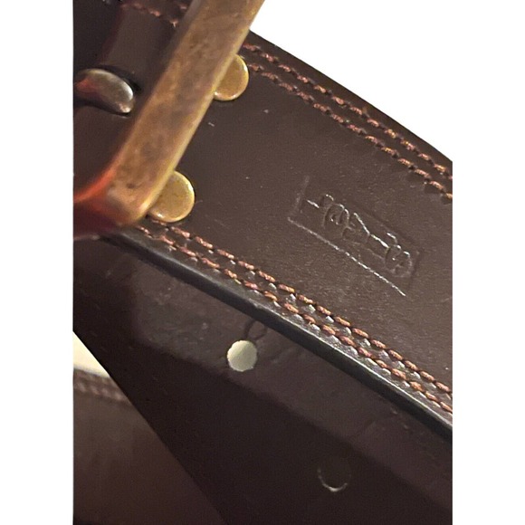 Vintage Levis‎ Belt Women's Leather Brown Heavy Brass Square Buckle Size 32 - Picture 3 of 5
